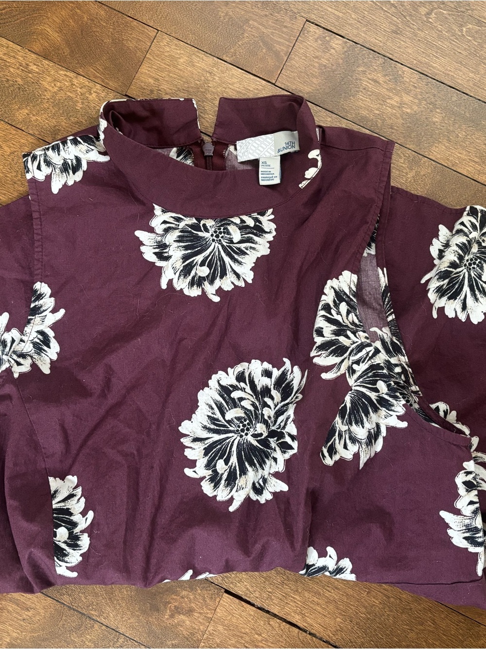 100% Cotton Burgundy Floral Sleeveless Peplum Top